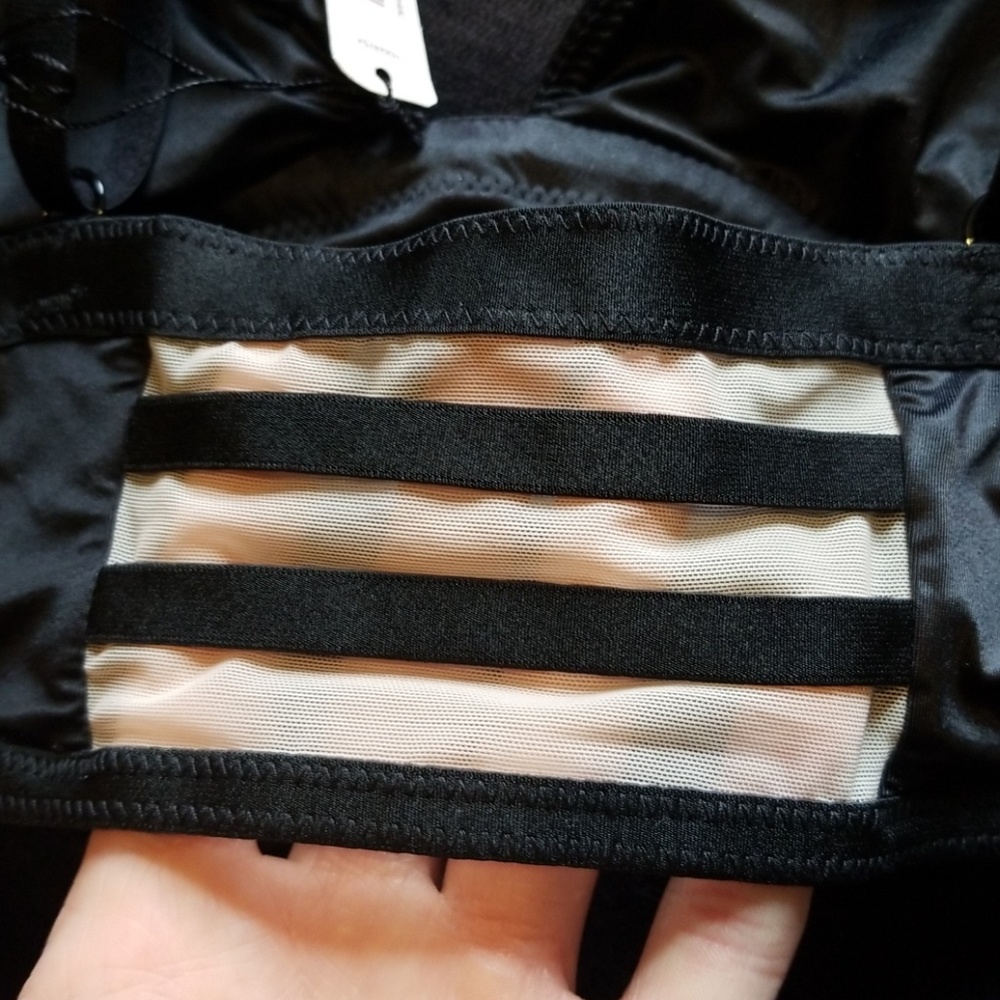 Victoria's Secret padded satin long line bralette - Picture 5 of 5